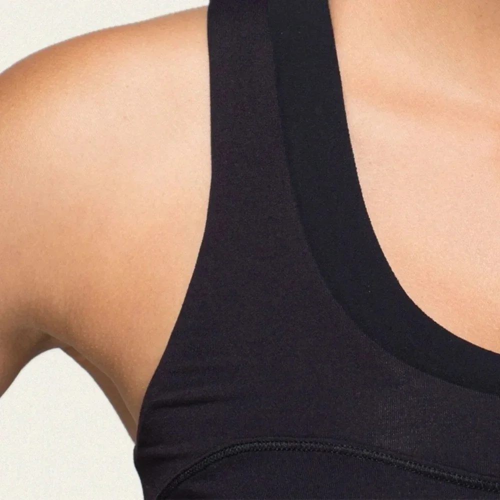 Lululemon Run: First Base Tank - Picture 4 of 10